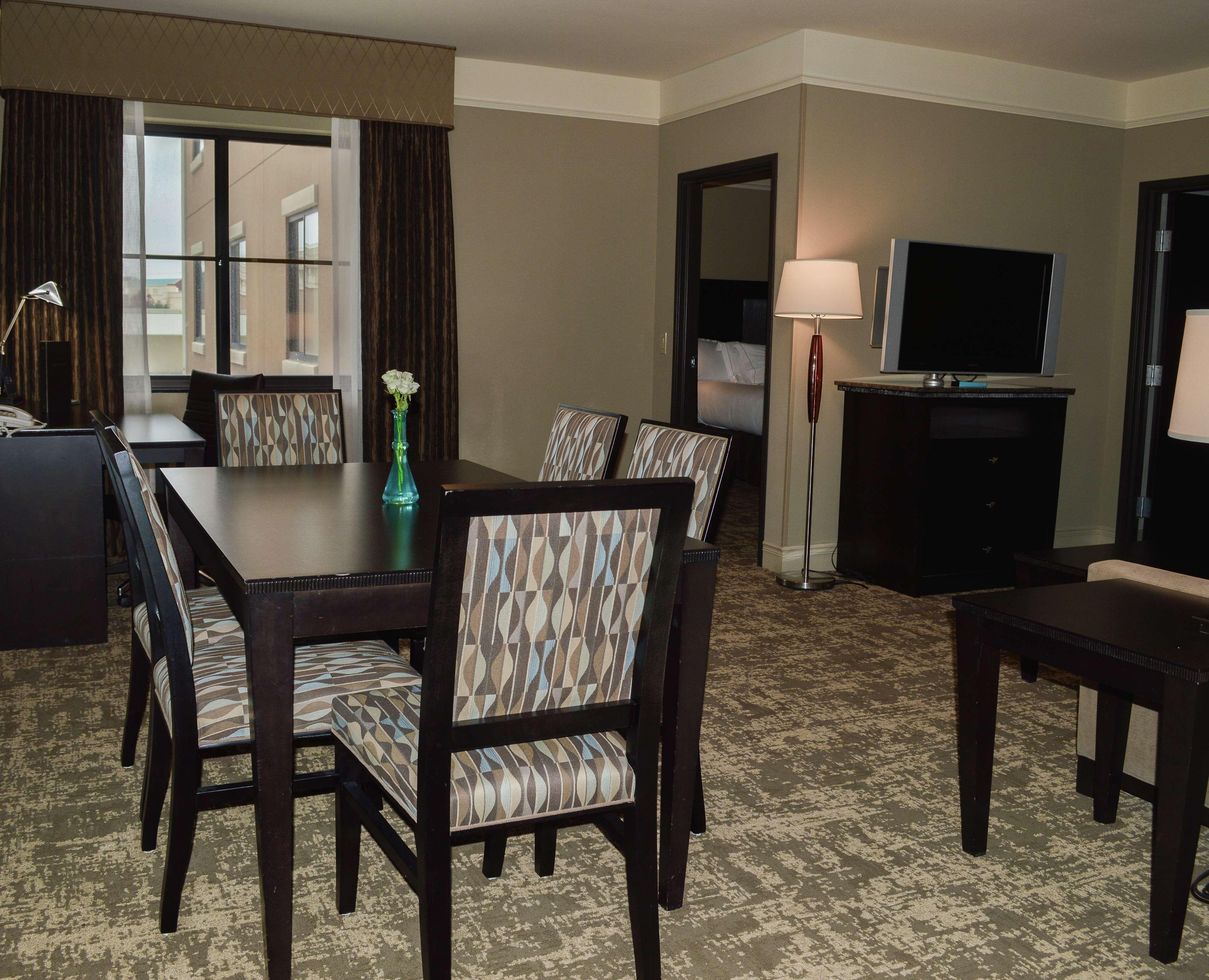 Hilton Dallas Town Square Hotel Southlake